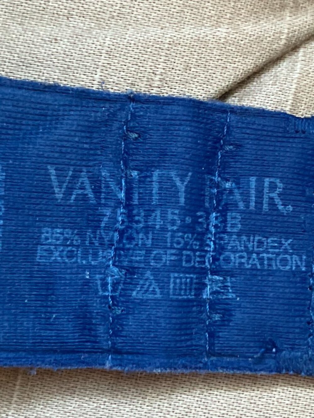 Vanity Fair Blue Underwire Bra 38B - Picture 4 of 4